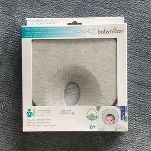 Lovenest babymoov pillow, never used, new in box